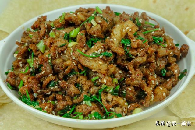 炒孜然羊肉的家常做法，孜然羊肉怎么做最好吃又嫩不油炸（这道孜然炒羊肉做法简单）
