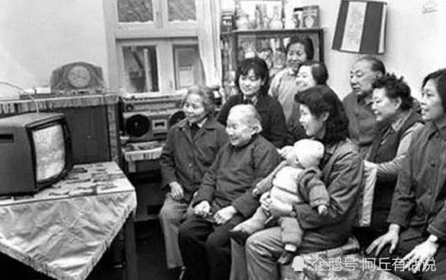 北大还行撒贝宁，北大还行撒贝宁8句（男有撒贝宁女有刘恋）