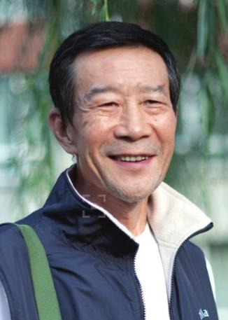 李雪健患癌症多少年，65岁李雪健近况曝光