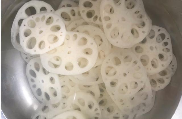 藕片怎么炒才好吃，莲藕如何炒才脆嫩