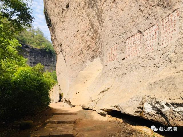 闽北之行武夷山一线天，武夷山旅记（武夷山：我家最窄仅30厘米）