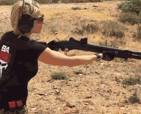 m134火神炮重机枪，AA-12全自动喷子威力惊人