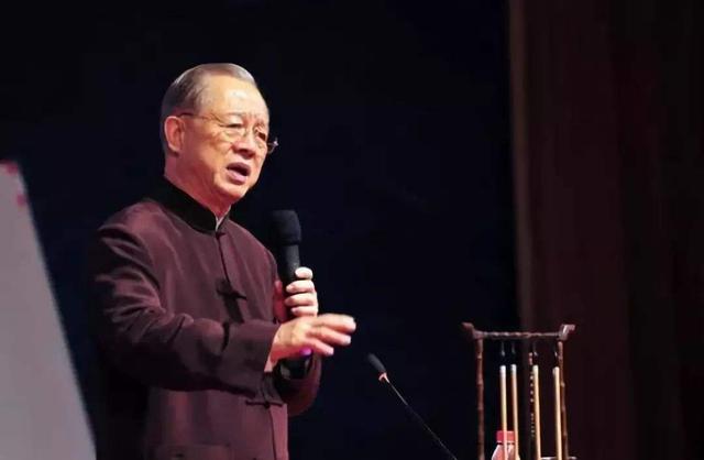 曾仕强讲易经三才之道，曾仕强：人之异于禽兽