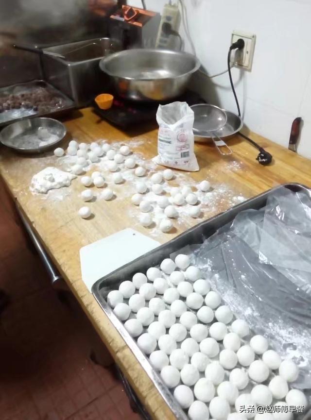 汤圆是怎么做的，汤圆的做法及配料窍门（自制汤圆：记住关键两点）