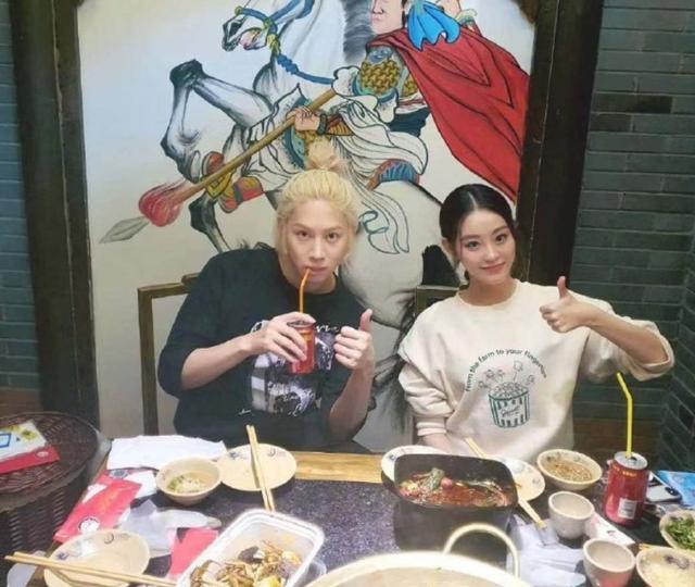 金希澈momo分手，金希澈跟momo分手了吗（金希澈MOMO恋情证实）