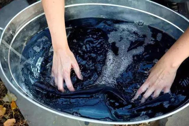 牛仔裤怎么洗干净的方法，洗牛仔裤的7个方法