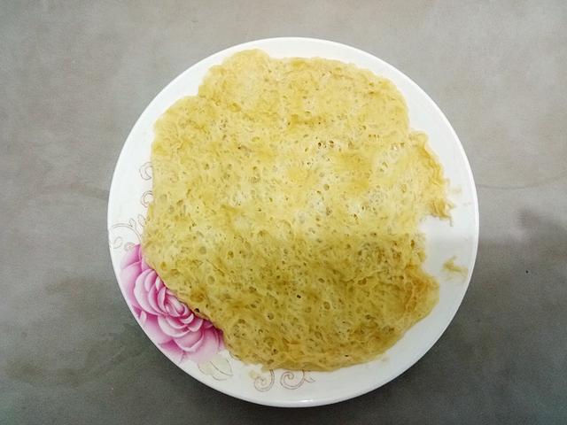 电饼铛做凉皮最简单的做法，在家用电饼铛做凉皮怎么做（电饼铛做凉皮的正确做法）