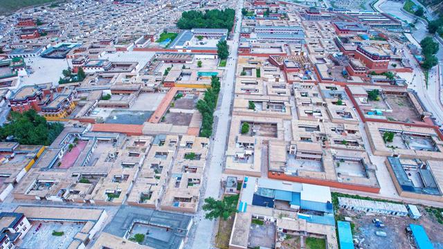 藏区十大佛寺，神奇西北100景拉卜楞寺