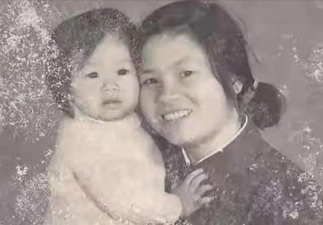 朱丹现在的生活怎么样，前两胎生养艰辛周一围常缺席