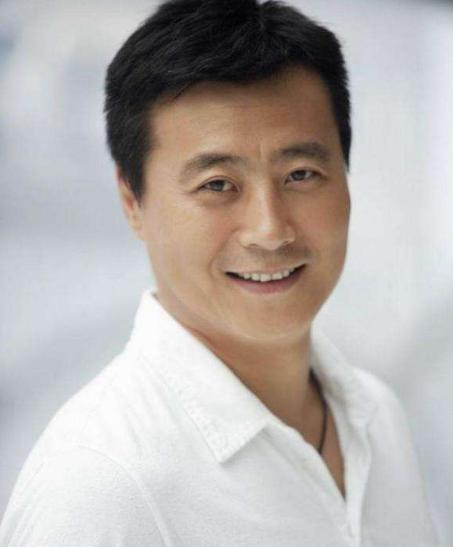雪姨王琳越来越迷人了，大秀舞姿自信迷人