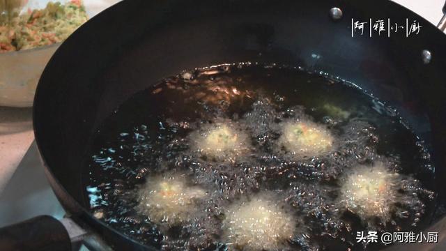 萝卜丸子怎么炸才外酥脆内软好吃，萝卜丸子正确的做法