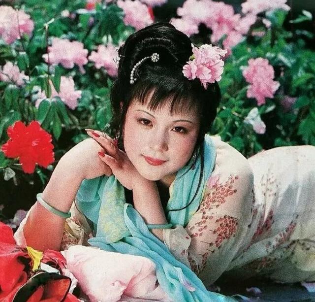 红楼梦中史湘云的人物分析，史湘云形象新解