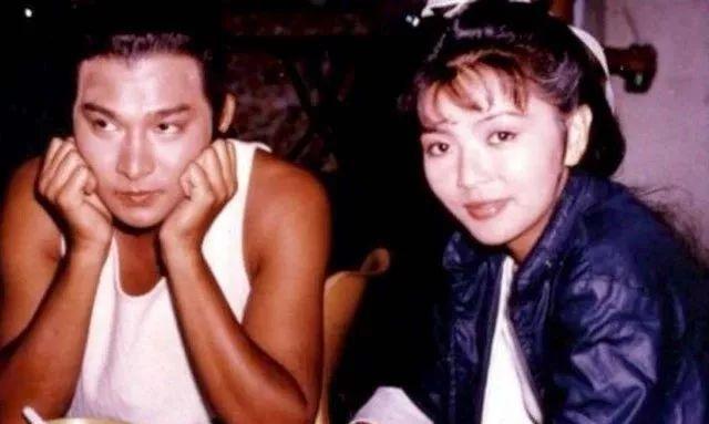 杨过和小龙女故事来龙去脉，小龙女和杨过经过了几次分分合合才最终走到了一起