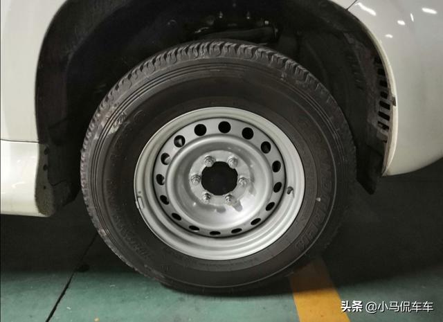 2022款普拉多2700落地价，42万落地入手丐版2700普拉多