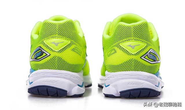 值得入手的软底轻便的跑鞋，3款超高性价比的缓震跑鞋