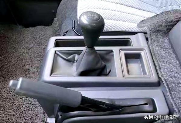 进口丰田小霸王，93款丰田小霸王参数（1.8升引擎+后驱+“小霸王”同款驾驶舱）