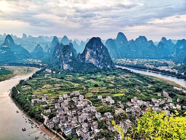 去了才知道说阳朔山水甲桂林，桂林旅游阳朔自由行攻略