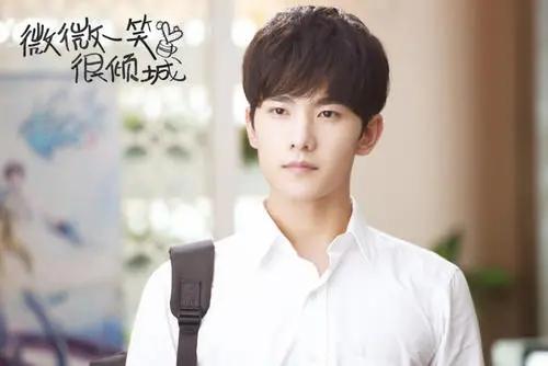 杨洋和肖奈谁漂亮，热巴本色出演大明星超美艳