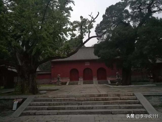 洛阳名字的由来，中原地名探究因武则天登嵩山（武则天定都洛阳的原因）