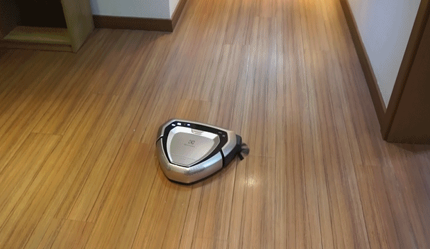 值得入手的扫地机器人，12款产品5个价位段选购策略