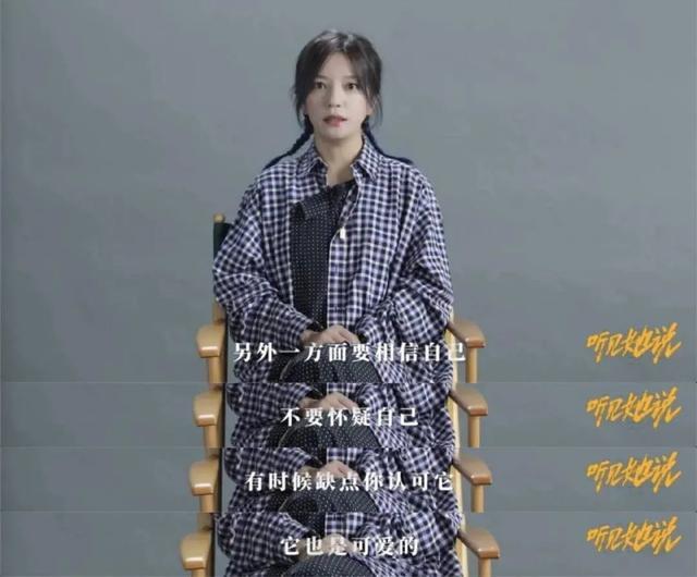 赵薇的个人评价，赵薇从人人喜爱的小燕子到受人唾弃