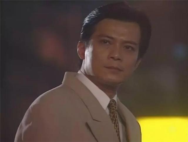 黄日华主演的电视剧，黄日华评分最高的8部电视剧（周润发成就了黄日华）