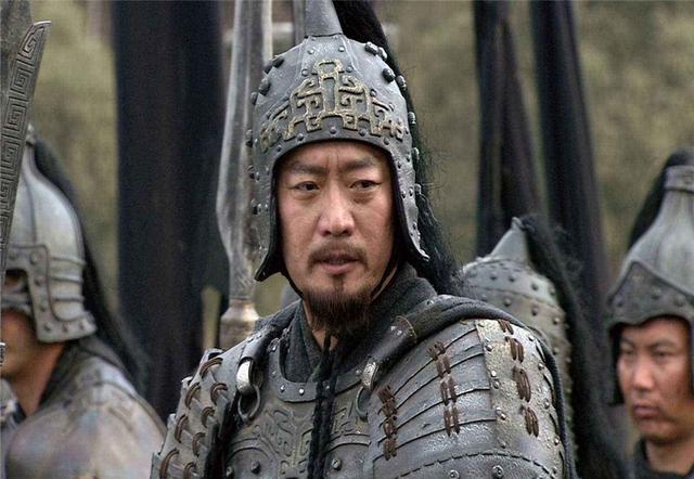 董卓手下四大猛将，董卓手下的四位大将是谁（董卓麾下有四位猛将）