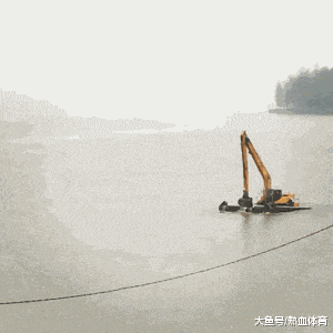 女朋友说，这双鞋穿烂了，就给我买新的，好期待呀 七夕送女朋友什么礼物