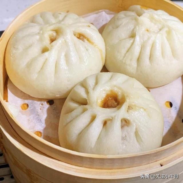 正宗四川酱肉包子做法图解，7月用这馅料做酱肉大包子