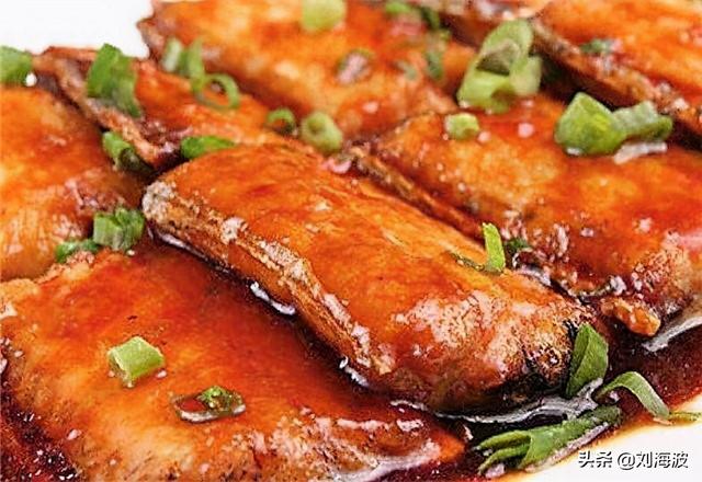 红烧带鱼的家常做法，红烧带鱼家常做法（红烧带鱼的做法）