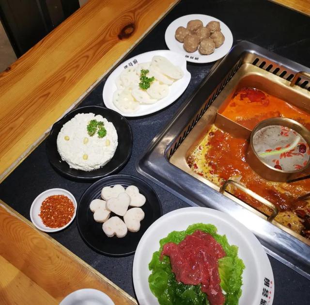 郑州有什么好吃的，郑州南龙湖美食TOP10来啦（郑州西郊好吃的美食推荐）