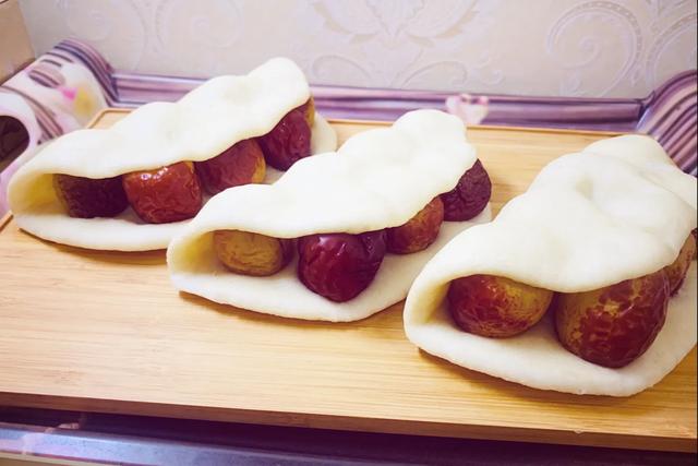 用面粉做的酥脆枣，制作方法太简单了