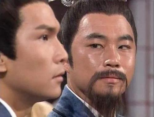 小龙女追杀甄志丙，各版小龙女与甄志丙