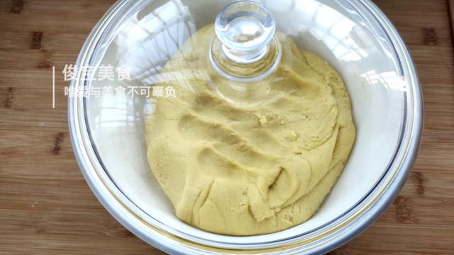 年糕是一种软糯香甜的美食，但这几个人群多吃一口都有麻烦