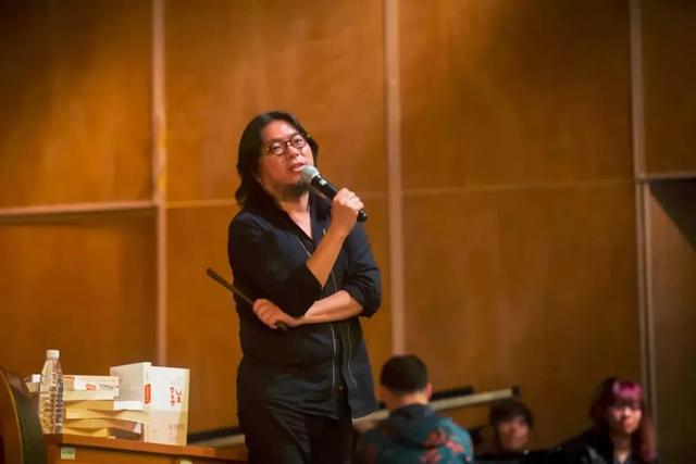 高晓松家庭历史，知道高晓松家世不凡