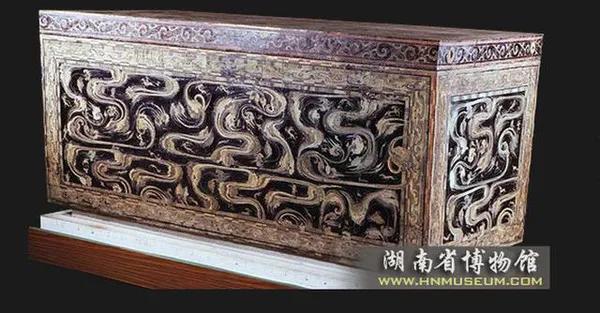木棺和石棺有什么说法，英国女王遗体是火葬还是土葬