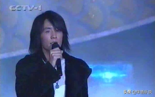 春晚歌曲经典回忆盘点，春晚一年一首金曲