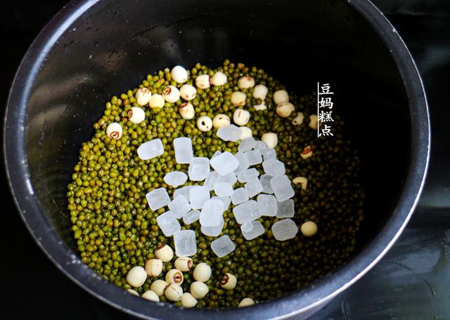 三伏天，綠豆和它才是絕配，常喝清心去火，睡眠更好 熱愛美食 第5张
