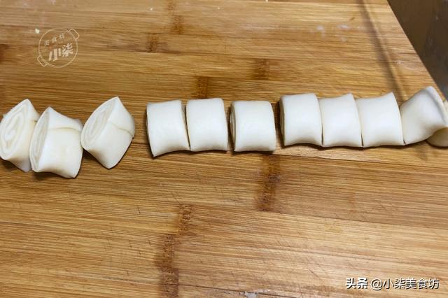 家庭自制简易绿豆饼，在家自制绿豆小饼