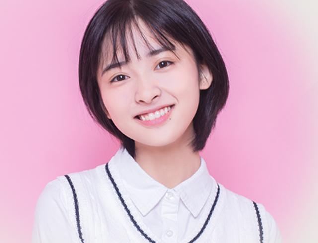谢娜穿t台走秀，走T台气场1米8