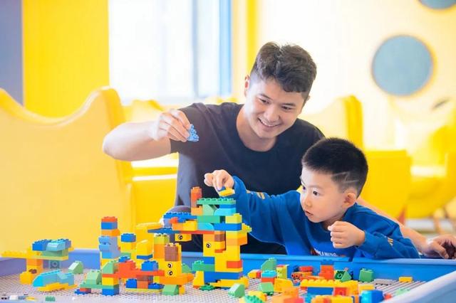 昆明梦幻联邦乐园什么值得玩，昆明周边惊现世界奇迹上的欢乐王国