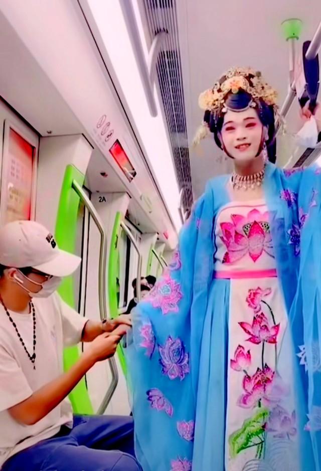 山高水长情歌美歌词，时空隧道之一一爱江山更爱美人