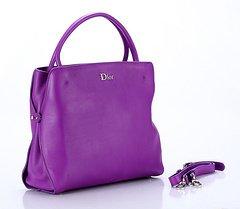 适合年轻女性的轻奢包包品牌，给你推荐十款欧美女士品牌包包