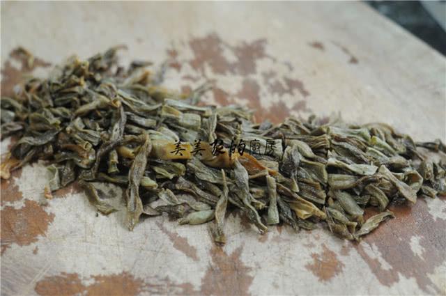 炒腊肠的家常做法，炒腊肠怎么做好吃又嫩（酒店大厨这样炒腊肠）