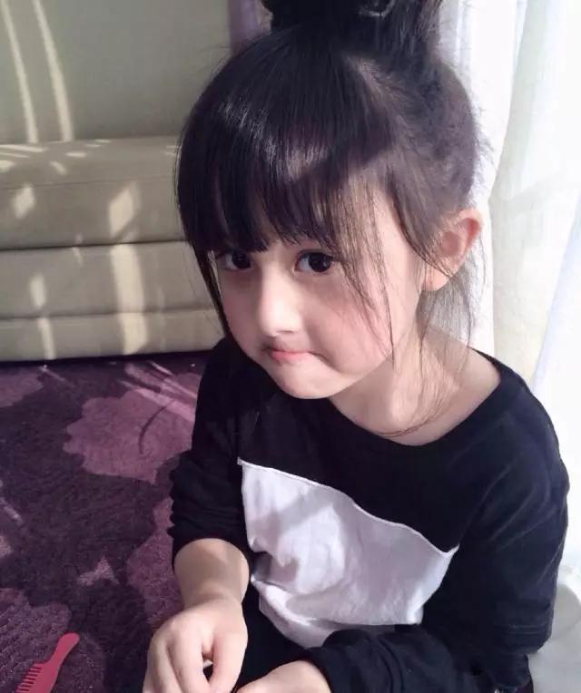 刘楚恬一家三口，小芈月刘楚恬人气不输孙俪