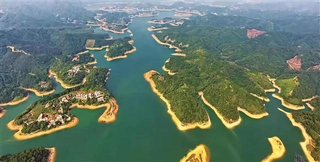 梧州有什么好玩的地方旅游景点，梧州的旅游景点大全