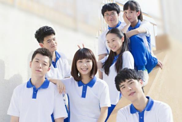 初中男生帅气发型，适合霸气初中男生的发型（适合“学生党”的3款帅气发型）