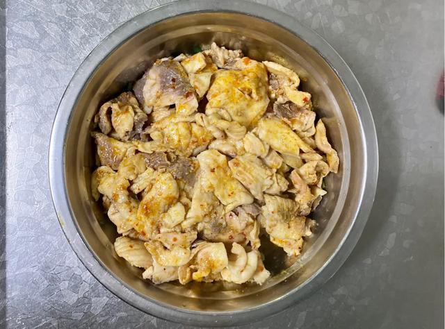 水煮鱼配菜都有哪些，做水煮鱼放什么菜好吃（都是个人简历信息泄露惹的）