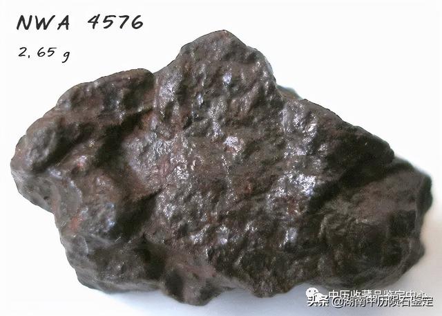 石铁陨石的特征，石铁陨石的外观以及切面