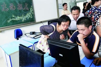 中考保推名额怎么分配，今年乌鲁木齐中考5805人符合保推生资格